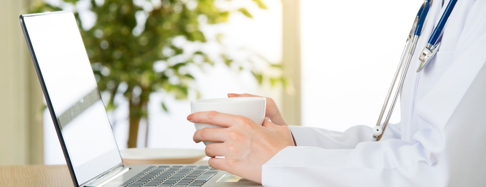 6 Benefits of HIPAA Online Employee Training